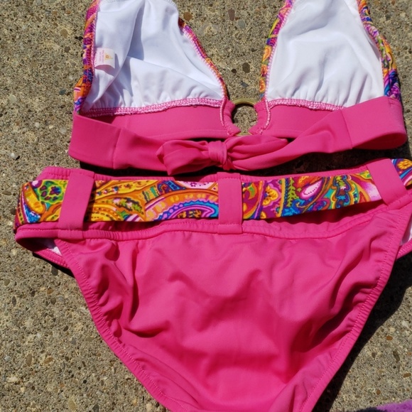 Bikini - Picture 3 of 3